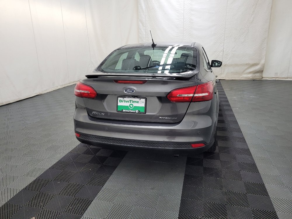 Used 2017 Ford Focus Titanium FWD image 7