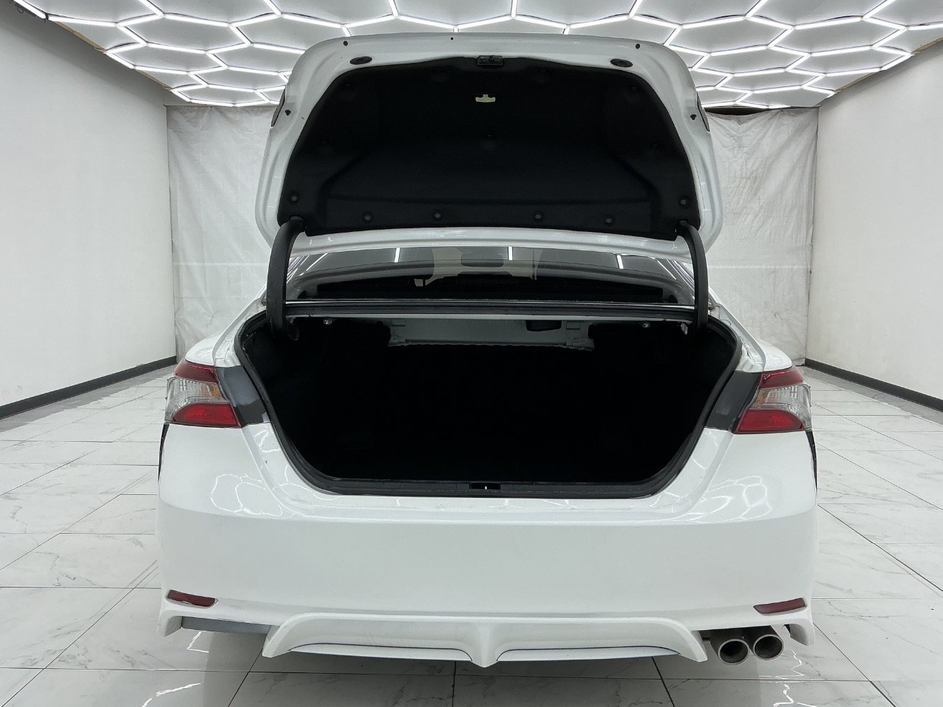 Used 2023 Toyota Camry SE w/ Convenience Package FWD image 42