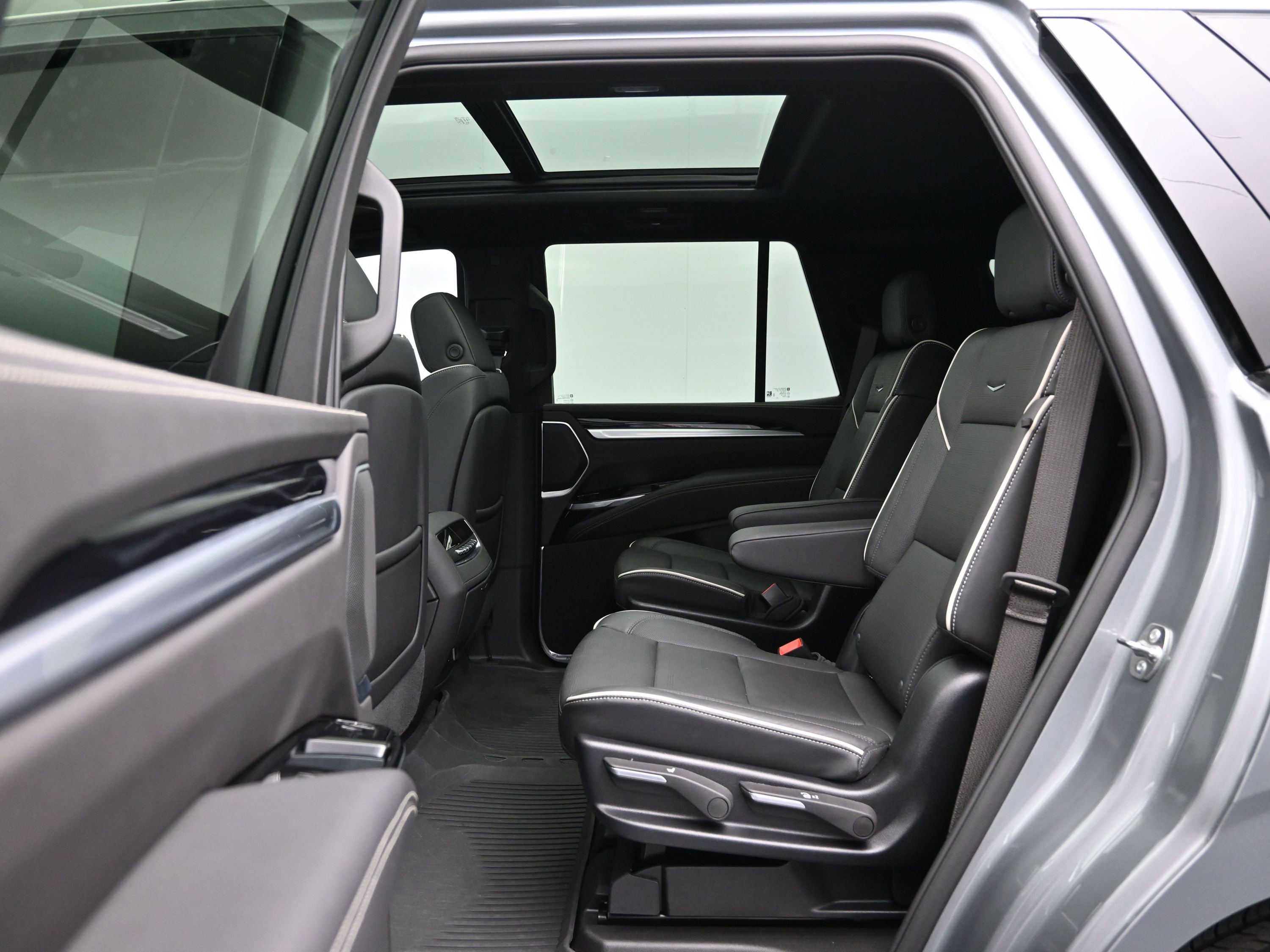 Used 2026 Cadillac Escalade Sport w/ Touring Package AWD/4WD image 11