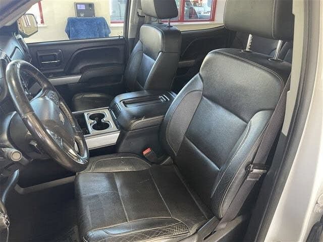 Used 2015 Chevrolet Silverado 2500 LTZ AWD/4WD image 13