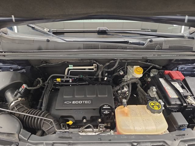 Used 2018 Chevrolet Trax LT w/ LT Convenience Package FWD image 35