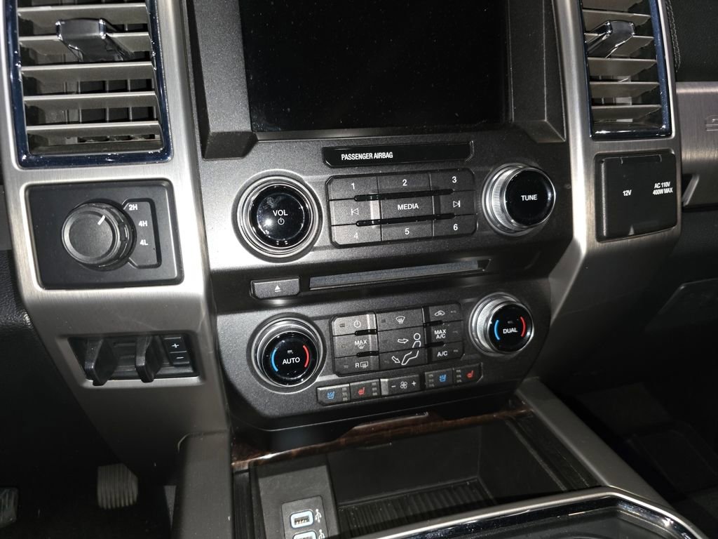 Used 2017 Ford F450 Platinum w/ Platinum Ultimate Package image 14