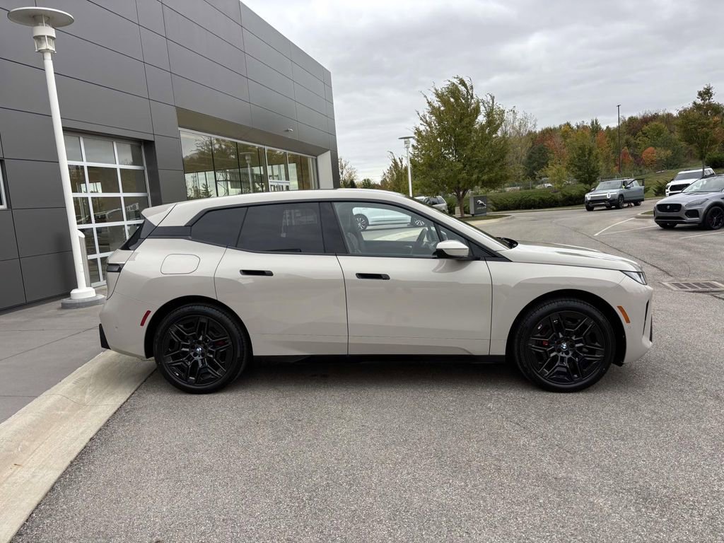 New 2026 BMW iX xDrive45 w/ M Sport Package image 8