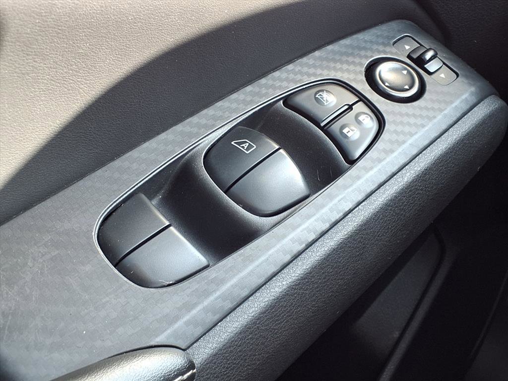 Used 2022 Nissan Altima 2.5 SV FWD image 9