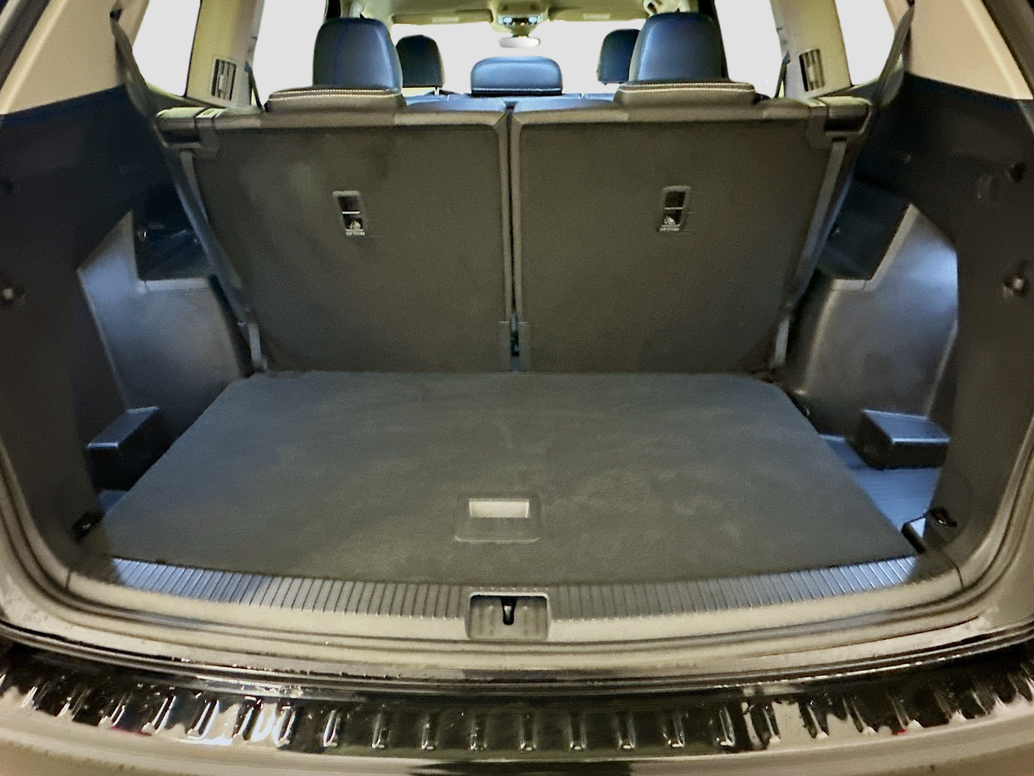 Used 2024 Volkswagen Atlas SE AWD/4WD image 30