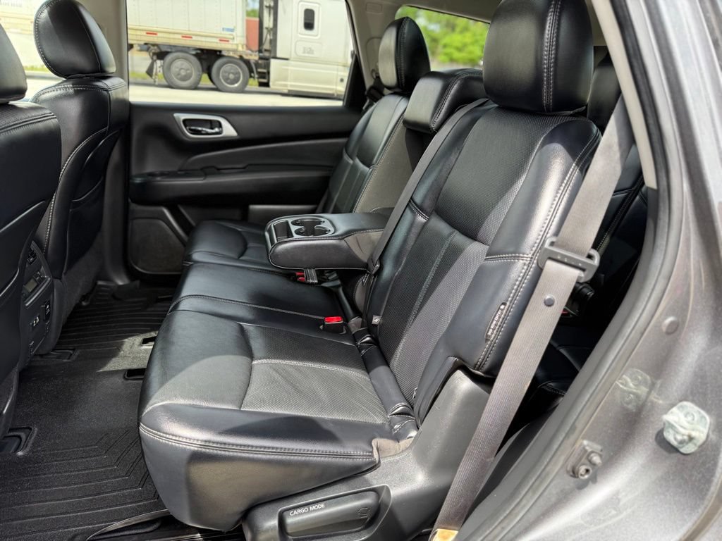 Used 2019 Nissan Pathfinder Platinum AWD/4WD image 19