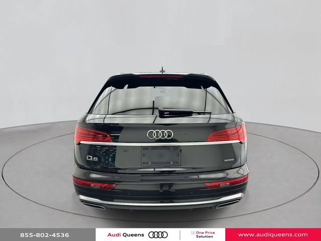 Certified 2023 Audi Q5 2.0T Premium w/ Convenience Package AWD/4WD image 3