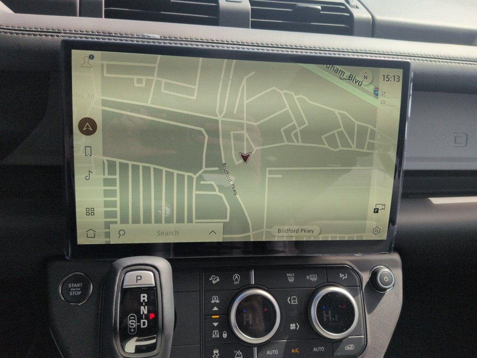 New 2026 Land Rover Defender 110 X-Dynamic SE AWD/4WD image 16