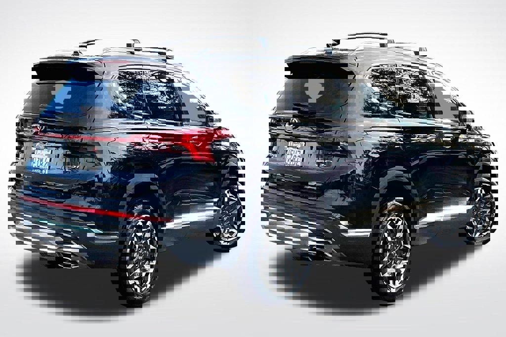 Used 2023 Hyundai Santa Fe Limited image 10