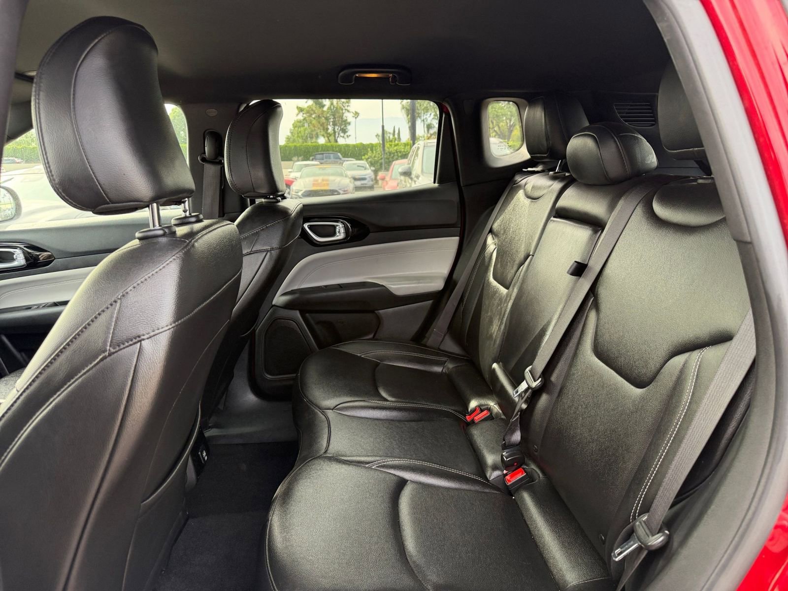 Used 2025 Jeep Compass Limited AWD/4WD image 27