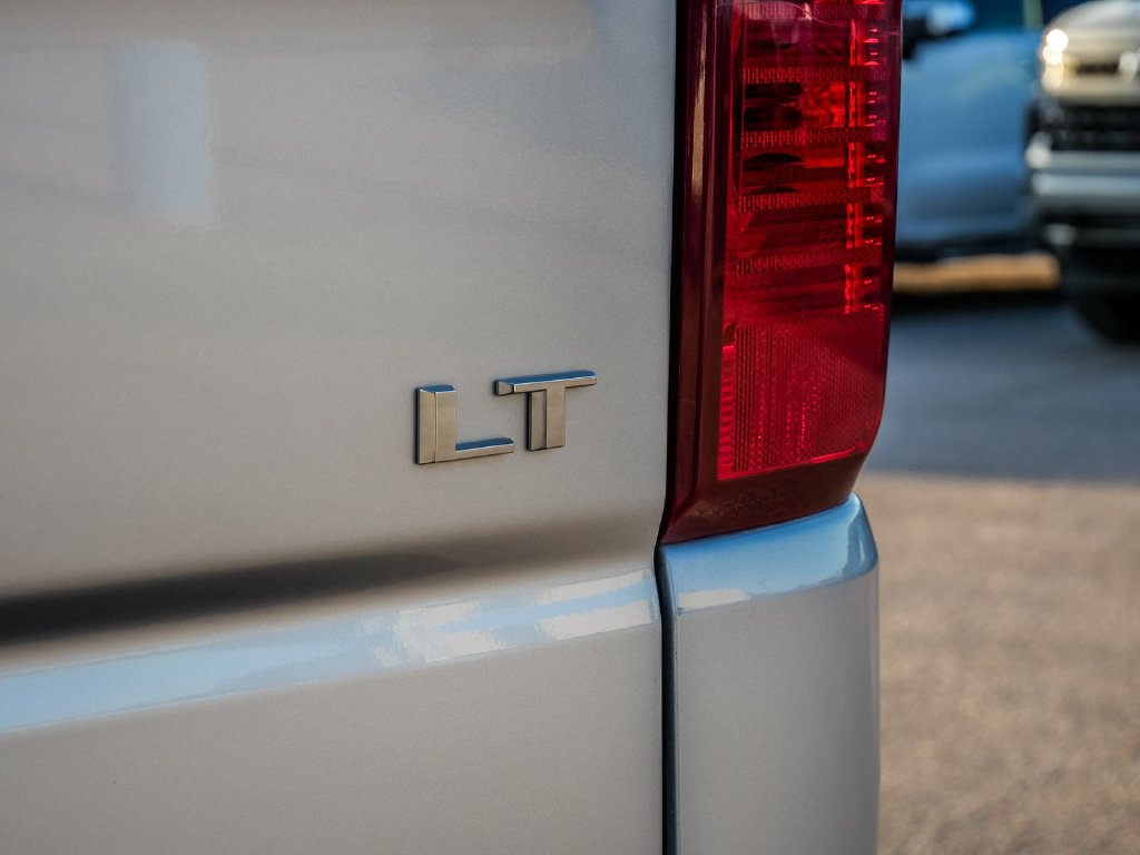 Used 2019 Chevrolet Silverado 1500 LT w/ All-Star Edition AWD/4WD image 13