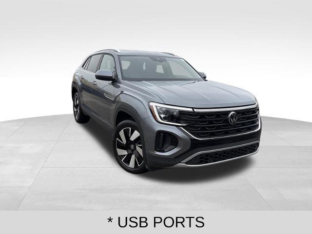 Used 2025 Volkswagen Atlas Cross Sport SE image 7