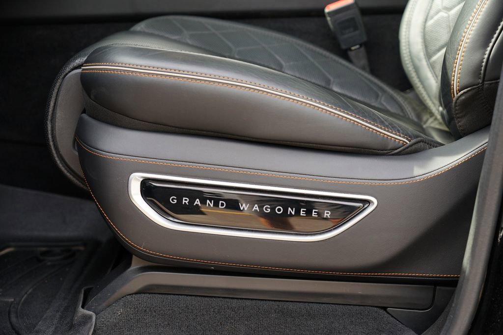Used 2022 Jeep Grand Wagoneer Series III image 15
