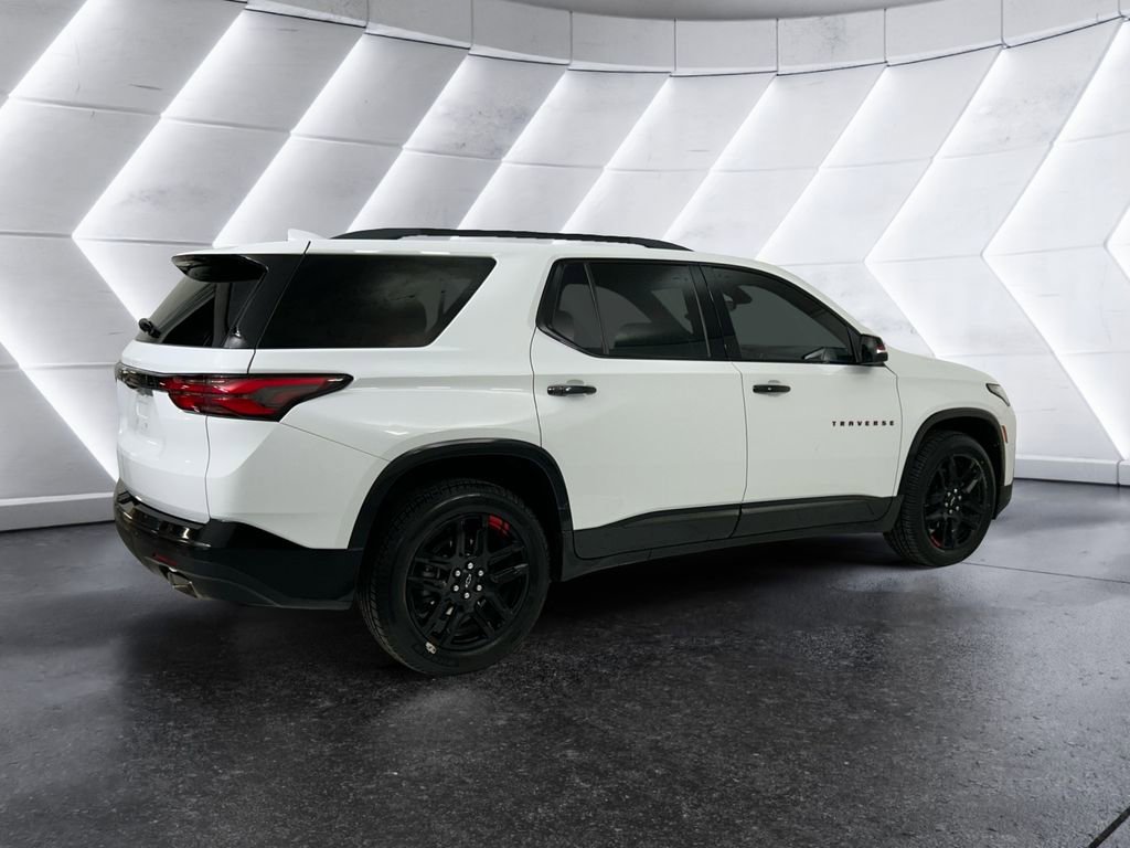 Used 2023 Chevrolet Traverse Premier w/ Redline Edition image 4