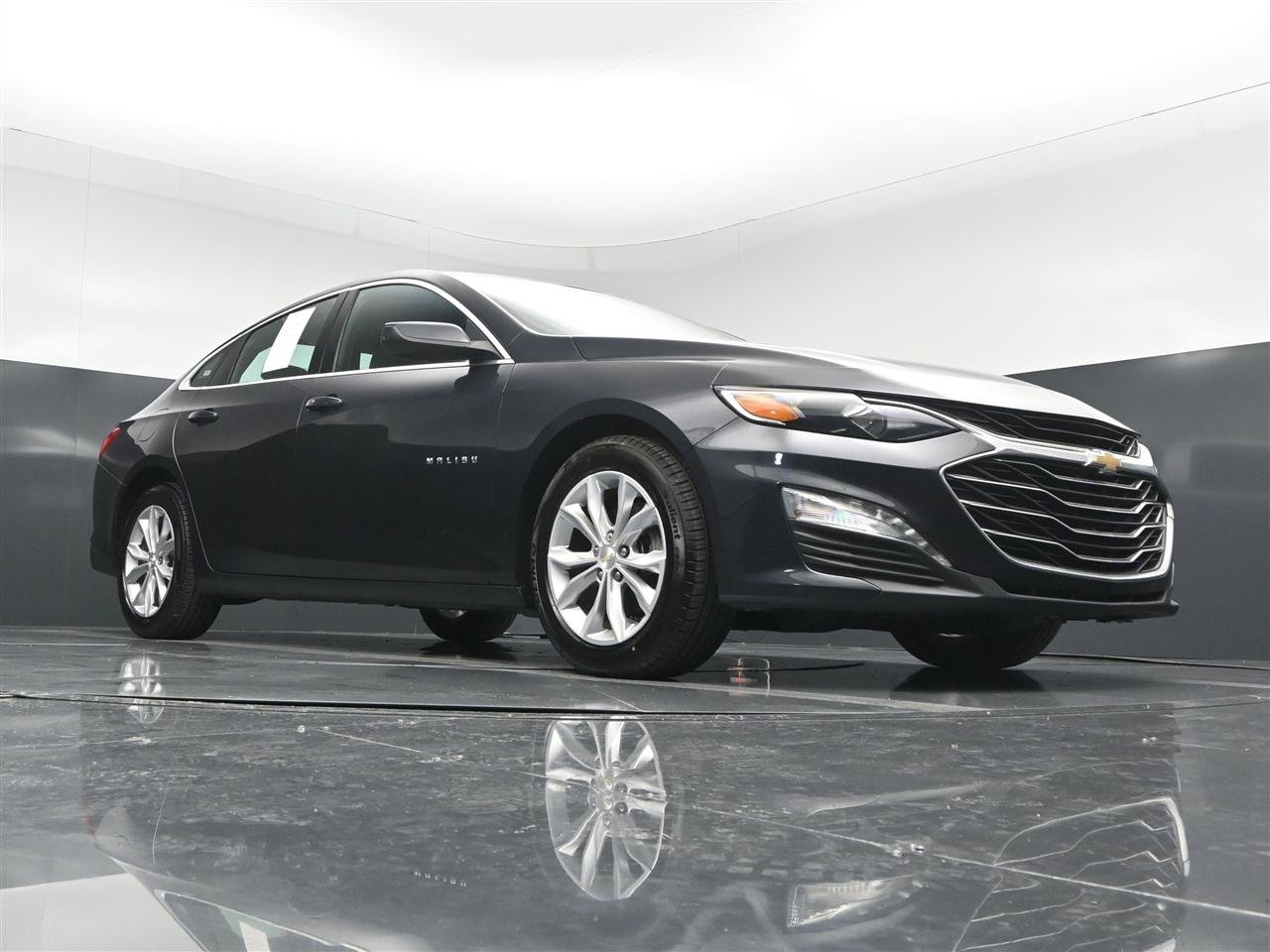 Used 2023 Chevrolet Malibu LT FWD image 30