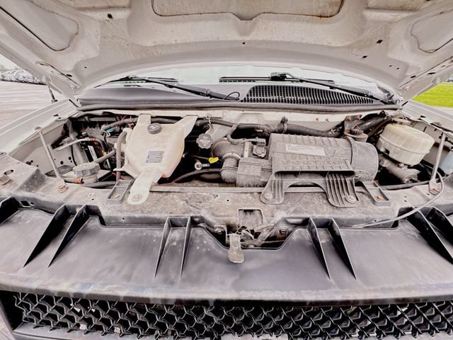Used 2016 Chevrolet Express 2500 RWD image 25