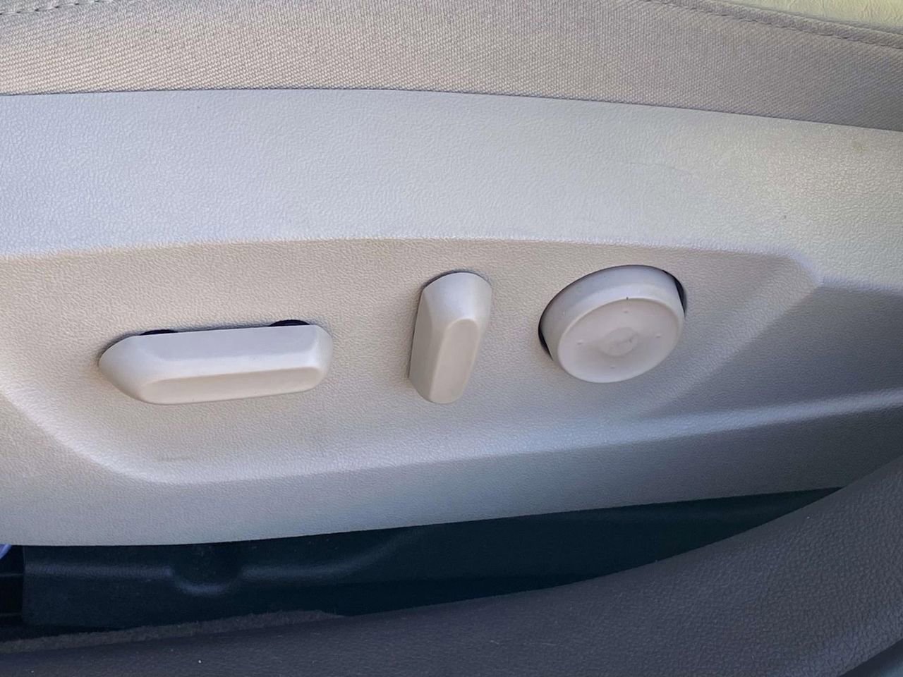 Used 2013 Buick Regal Premium FWD image 15