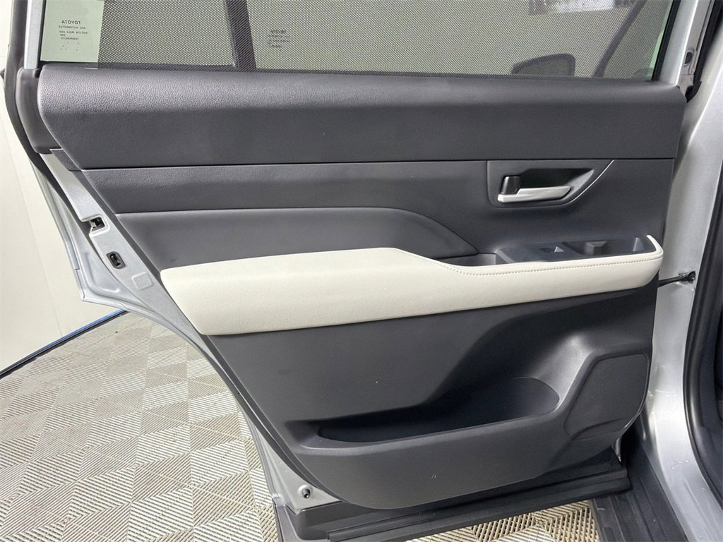 Used 2026 Toyota Grand Highlander XLE image 22
