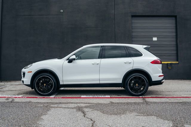 Used 2016 Porsche Cayenne S AWD/4WD image 25