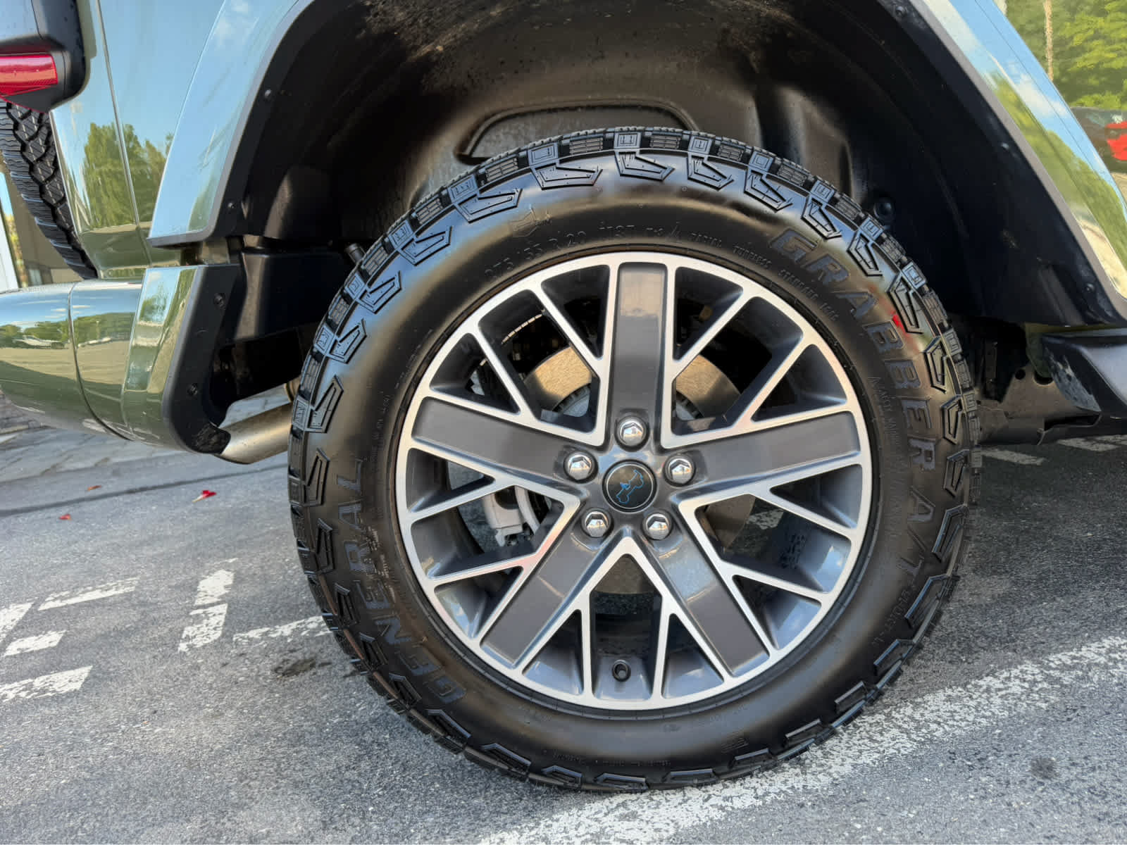 Used 2024 Jeep Wrangler High Altitude AWD/4WD image 12