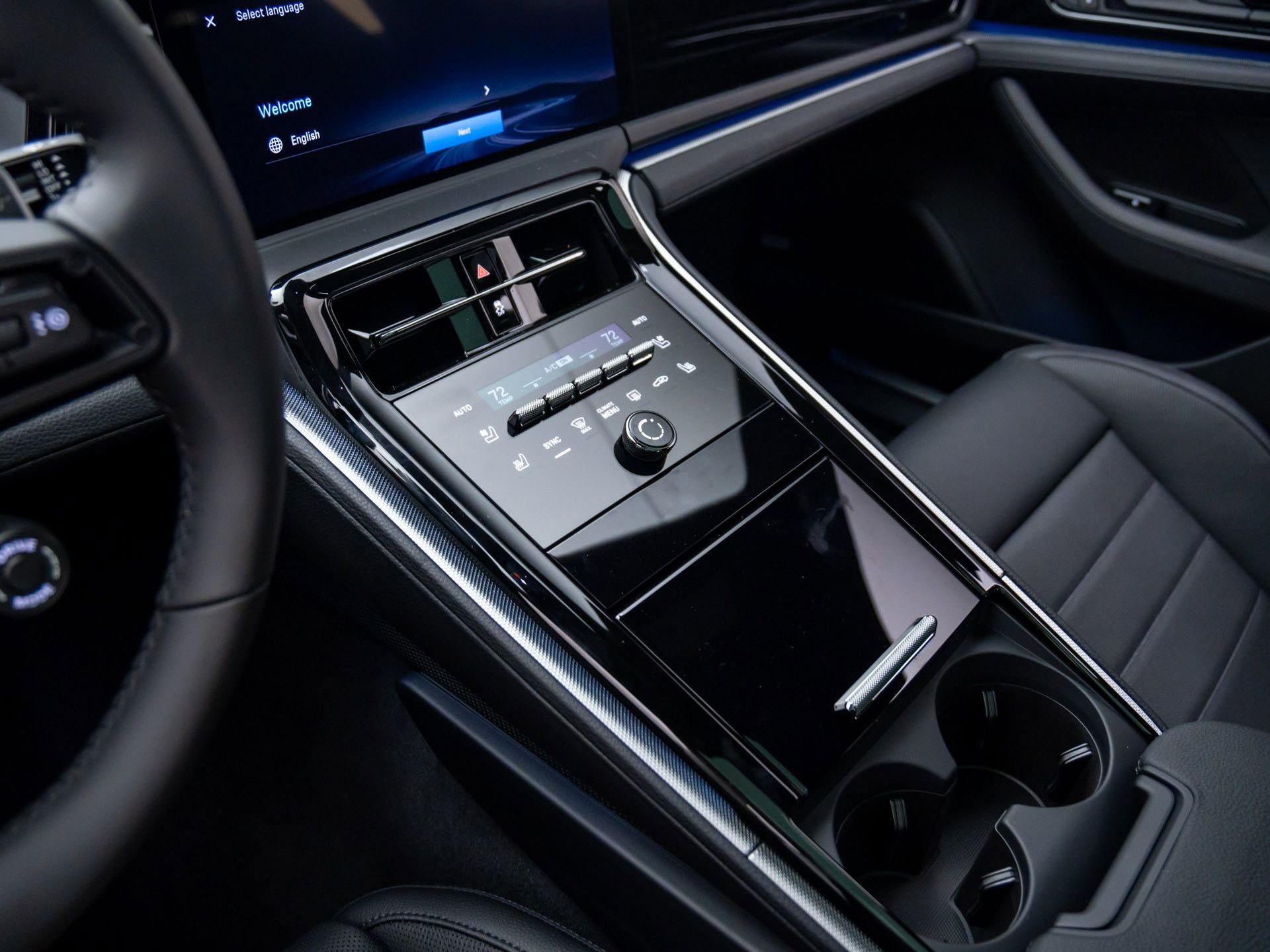 New 2026 Porsche Panamera 4 AWD/4WD image 13
