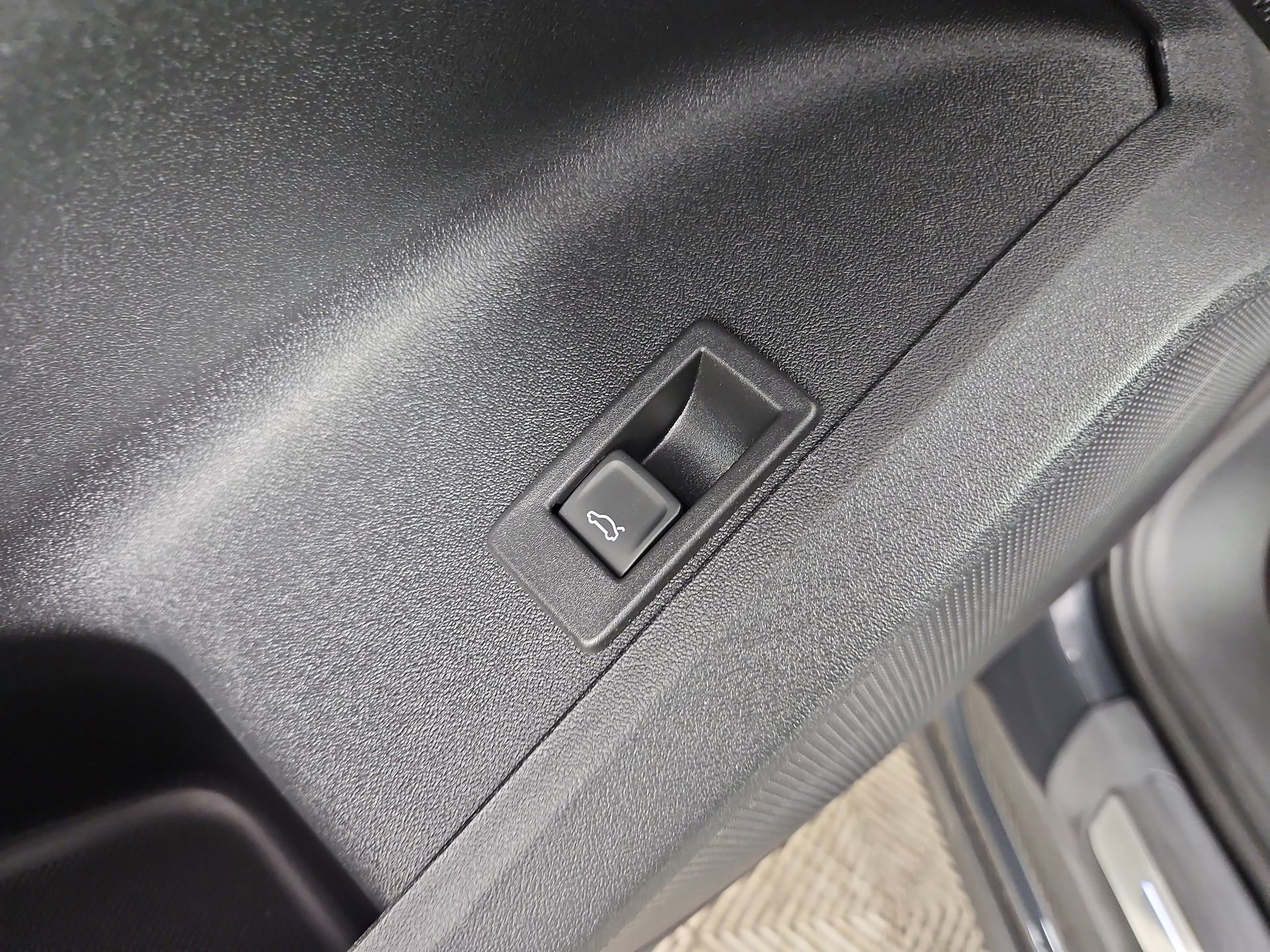 New 2026 Audi SQ5 Premium Plus AWD/4WD image 22