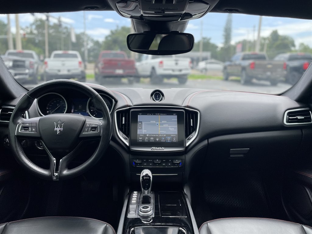 Used 2017 Maserati Ghibli S Q4 AWD/4WD image 5