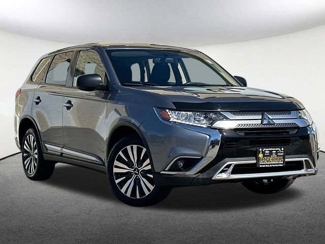 Used 2019 Mitsubishi Outlander ES AWD/4WD image 2