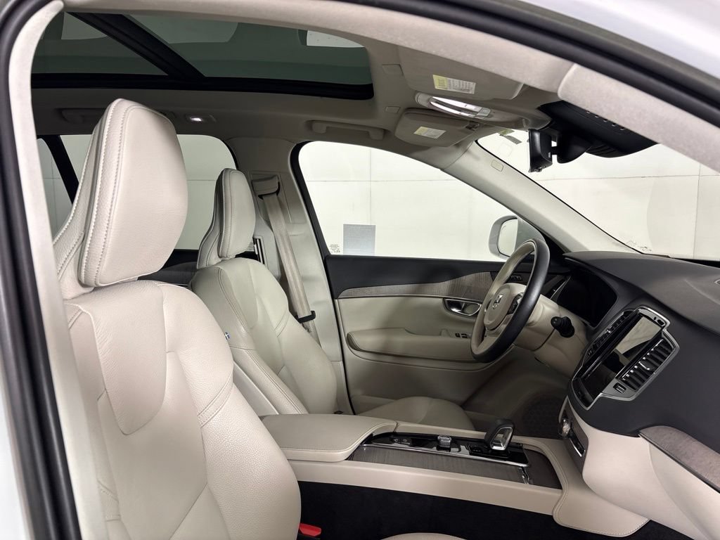 Used 2023 Volvo XC90 B6 Plus w/ Protection Package Premier AWD/4WD image 18