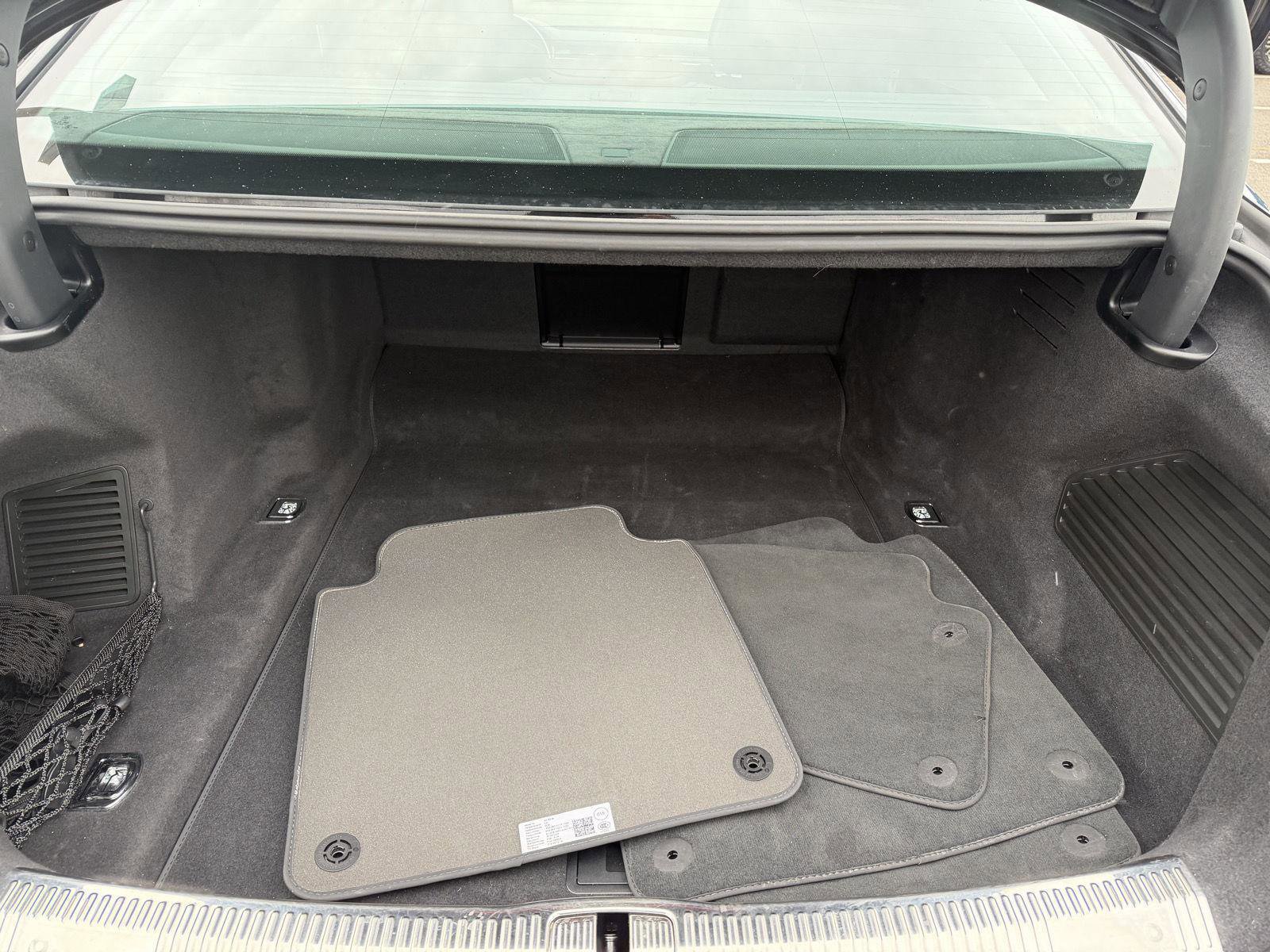 Used 2020 Audi S8 L w/ S8 Executive Package image 46