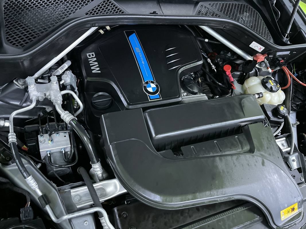 Used 2018 BMW X5 xDrive40e AWD/4WD image 32