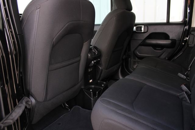 Used 2018 Jeep Wrangler Unlimited Sahara AWD/4WD image 24