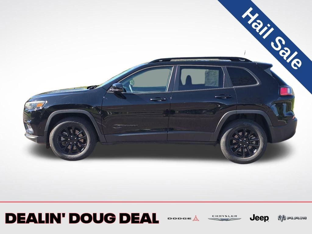 Used 2023 Jeep Cherokee Altitude Lux image 3