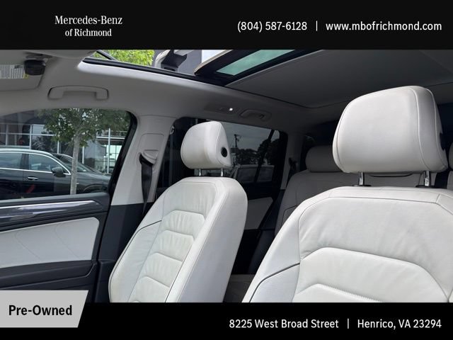 Used 2018 Volkswagen Tiguan SEL Premium AWD/4WD image 8