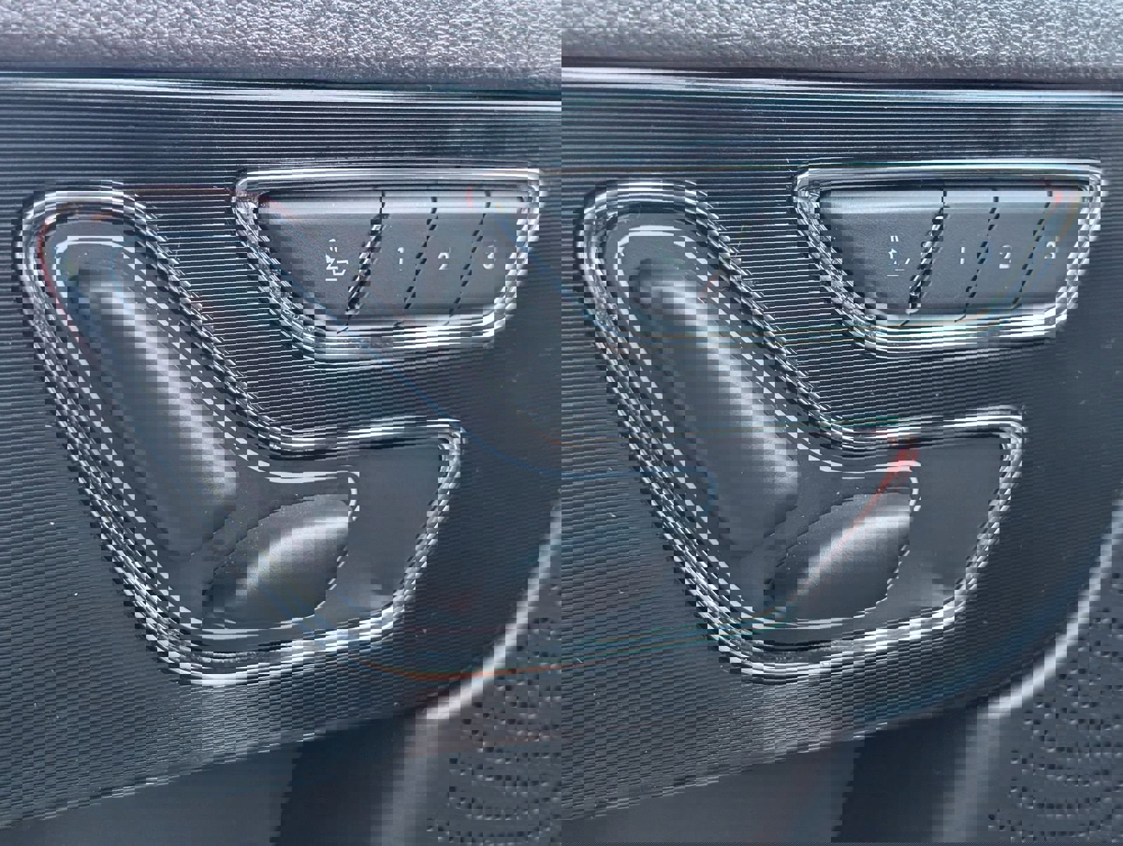 Used 2023 Lincoln Corsair FWD image 20