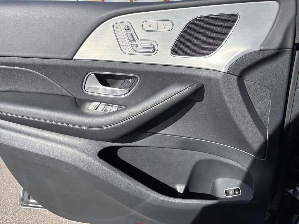 Used 2025 Mercedes-Benz GLE 350 4MATIC image 23