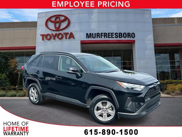 Used 2025 Toyota RAV4 XLE AWD/4WD image 1
