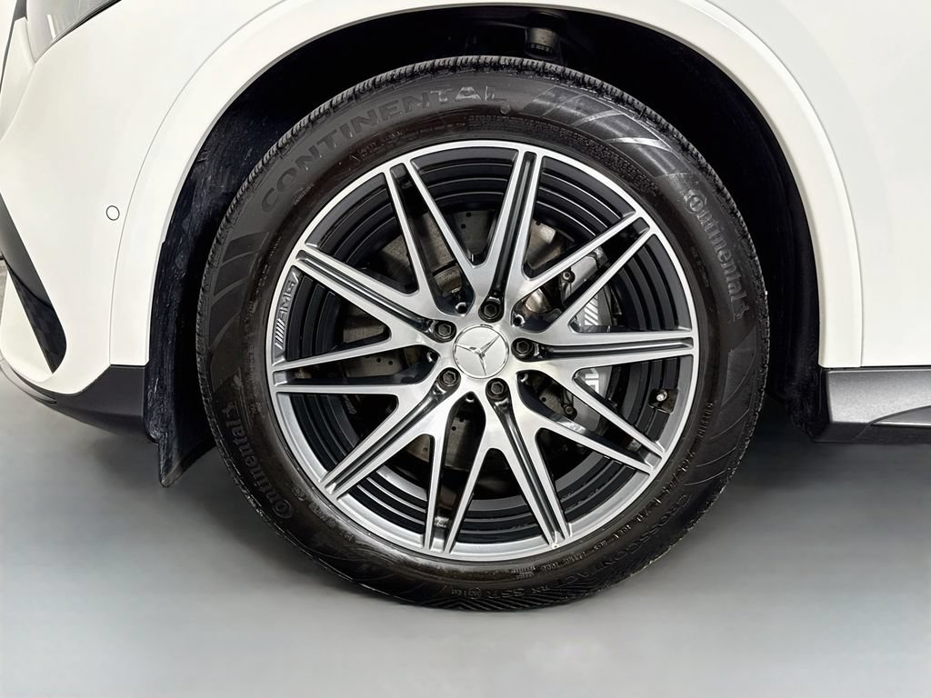 Used 2025 Mercedes-Benz GLC 63 AMG S w/ Driver Assistance Package image 32