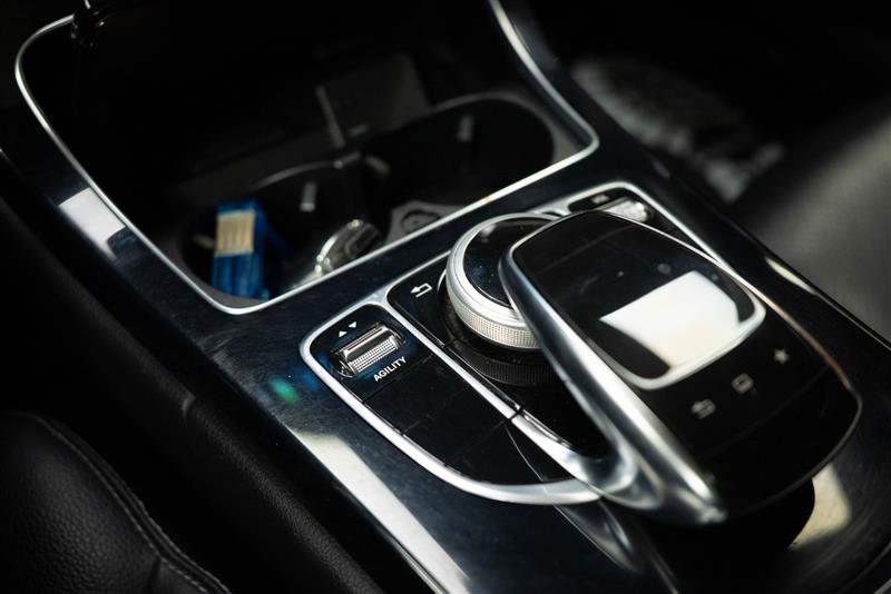 Used 2015 Mercedes-Benz C 300 4MATIC Sedan image 21