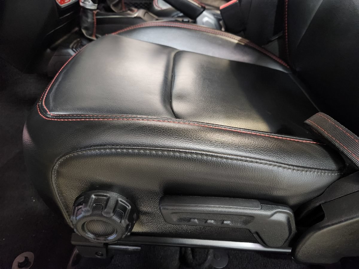 Used 2022 Jeep Wrangler Rubicon AWD/4WD image 44