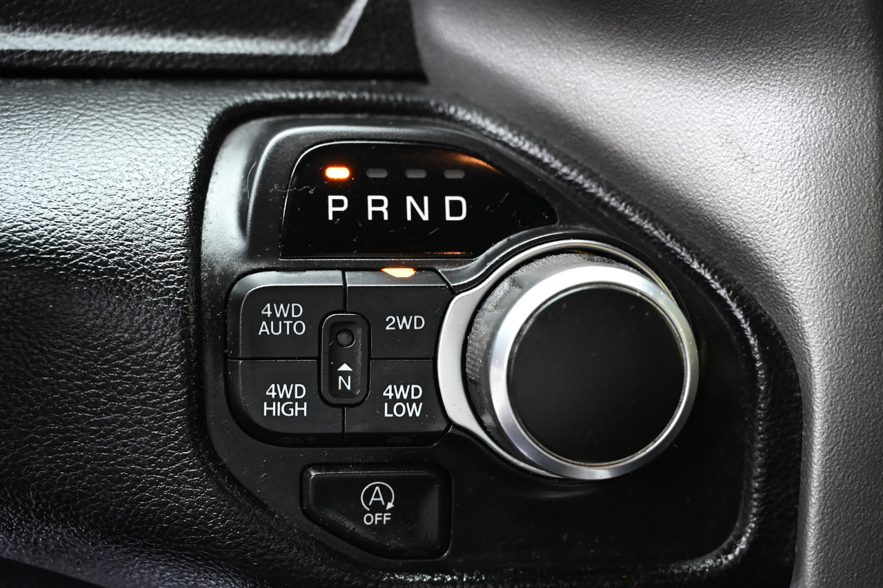 Used 2015 INFINITI QX60 AWD w/ Premium Package image 11