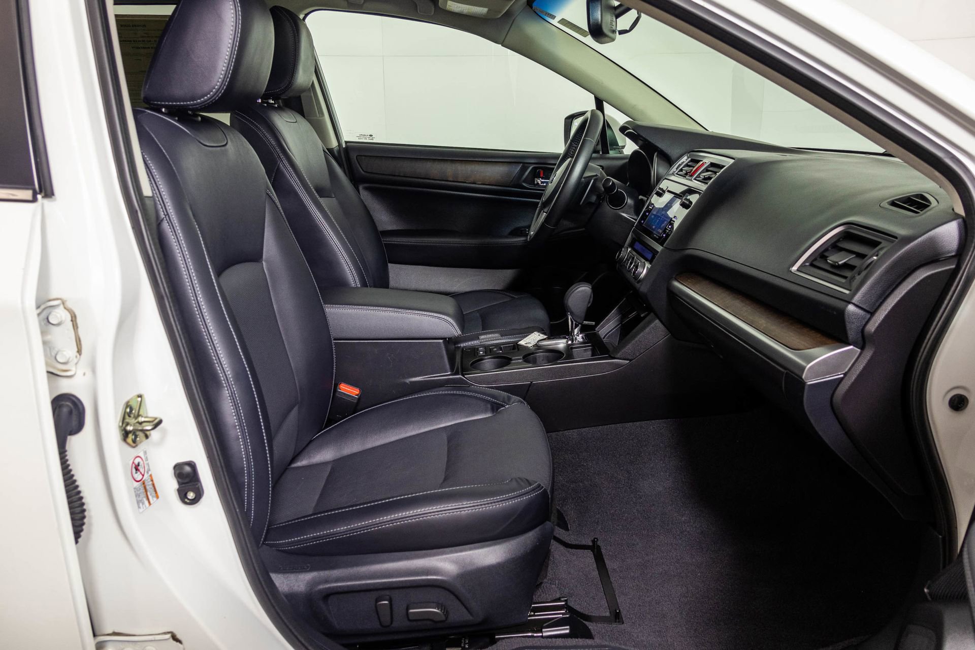 Used 2017 Subaru Outback 2.5i Limited w/ Popular Package #5 image 48