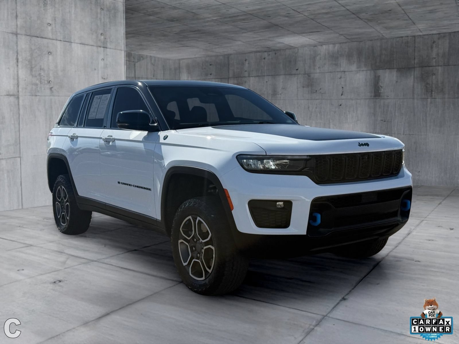 Used 2023 Jeep Grand Cherokee Trailhawk AWD/4WD image 8