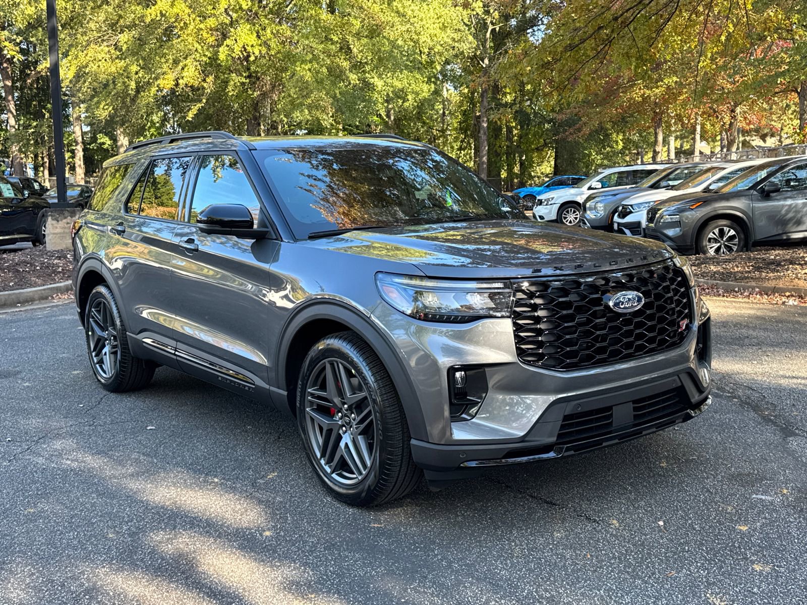 New 2026 Ford Explorer ST image 3