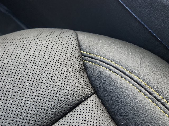 New 2026 Chevrolet Trax ACTIV w/ Sunroof Package FWD image 31