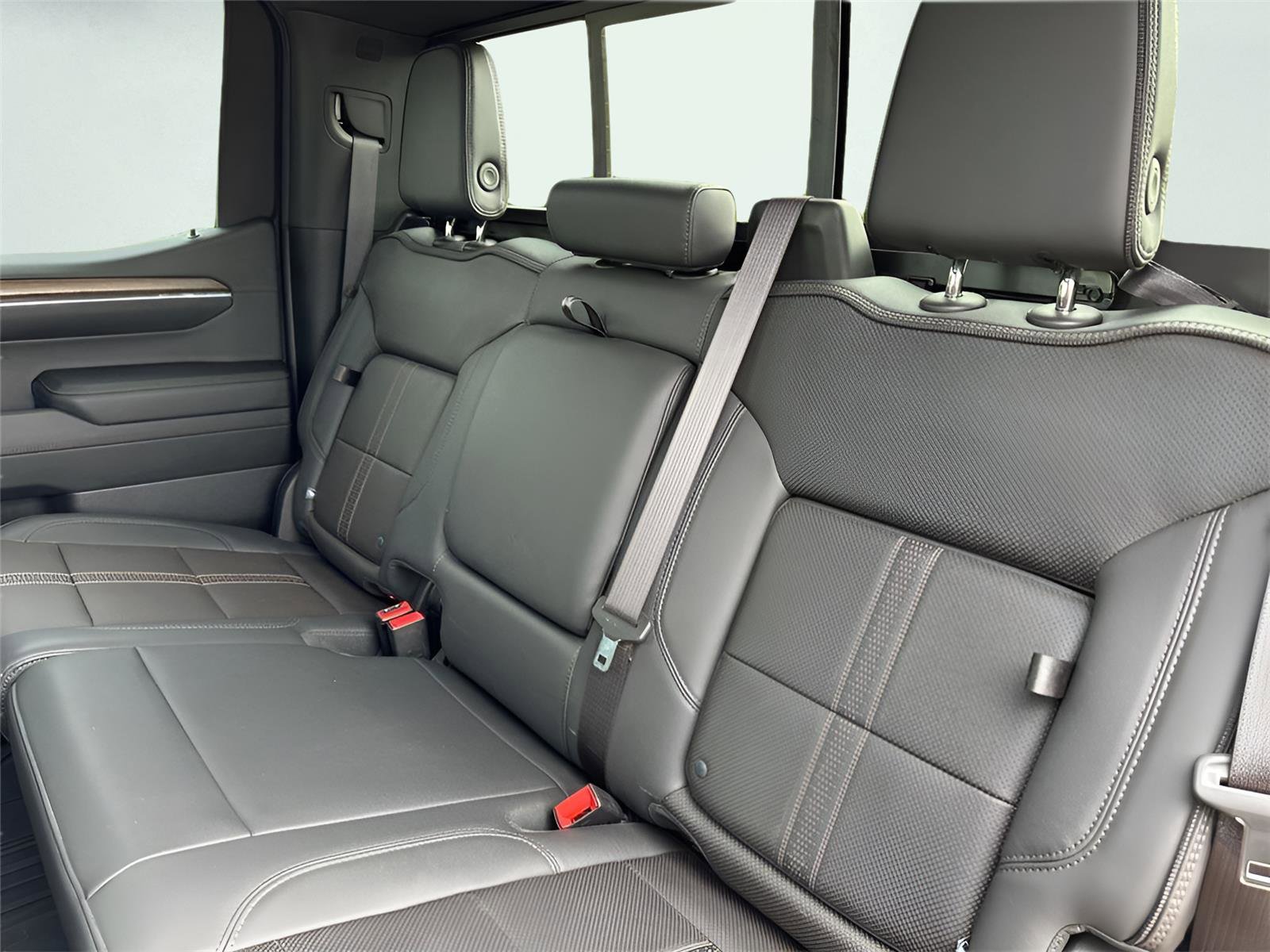 Used 2024 Chevrolet Silverado 1500 High Country w/ High Country Premium Package image 13