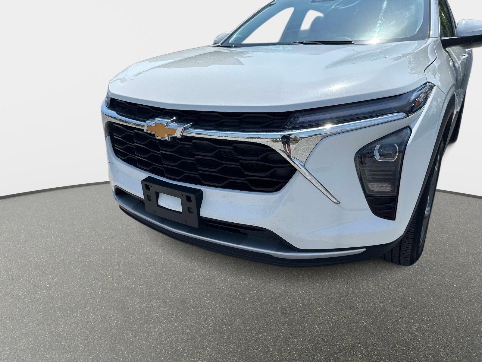 Used 2024 Chevrolet Trax LT w/ Driver Confidence Package image 7