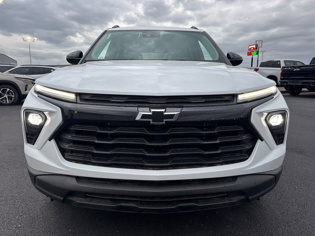 New 2026 Chevrolet TrailBlazer LT w/ Midnight Edition FWD image 11