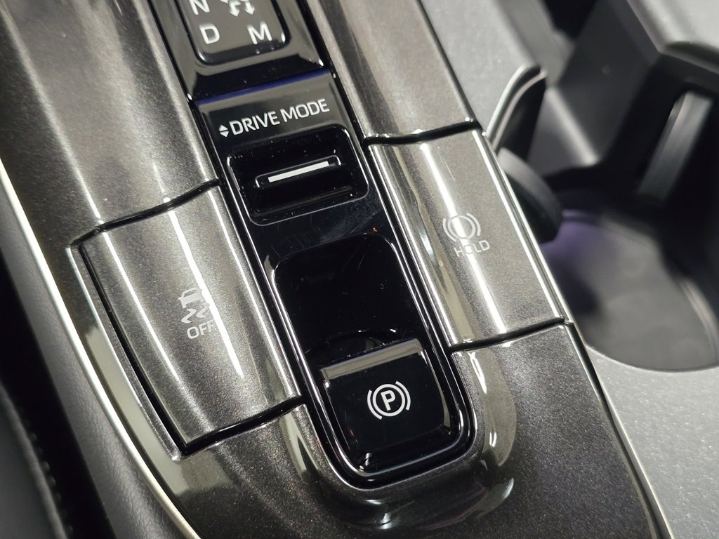 New 2026 Toyota Crown Platinum image 10