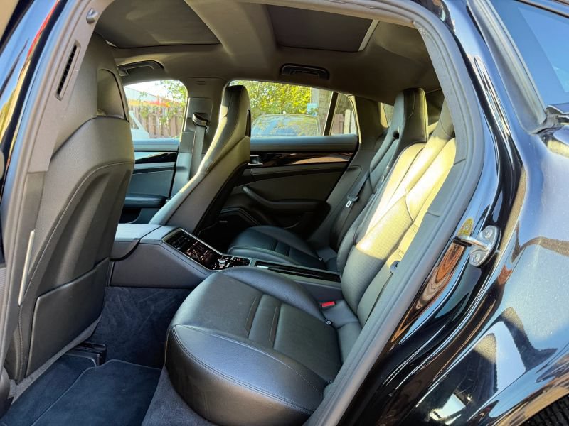 Used 2018 Porsche Panamera 4 AWD/4WD image 16